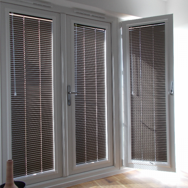 Perfect-fit venetian blinds on French doors